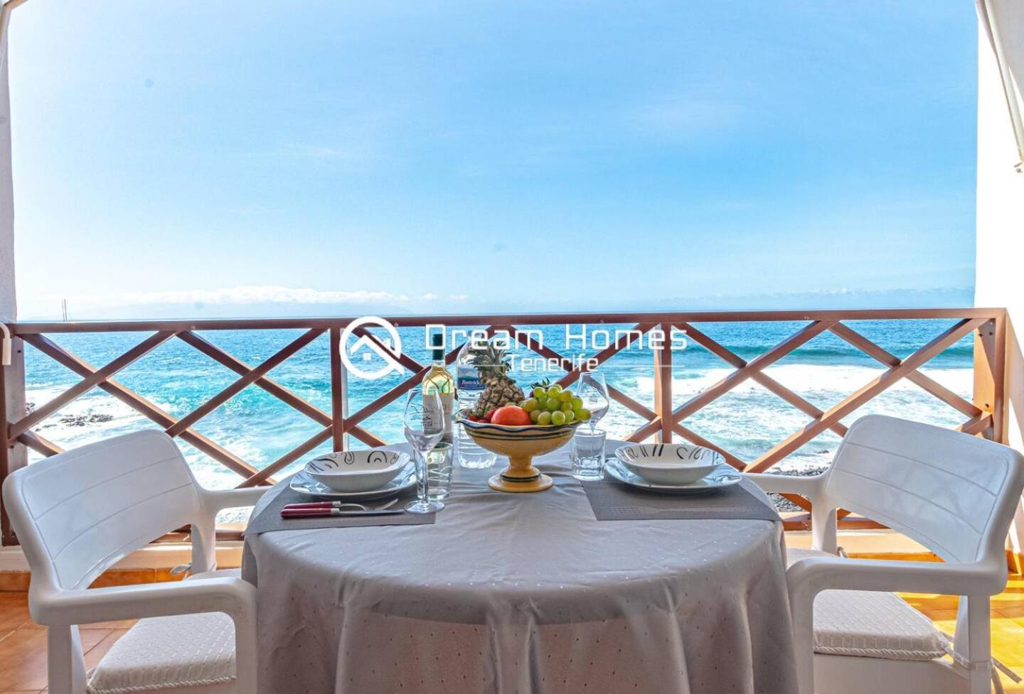 Oceanfront Neptuno Apt By Dream Homes Tenerife Пуэрто-де-Сантьяго Экстерьер фото